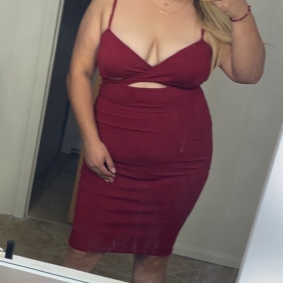 Red sexy cut out dress - Picture 5 of 5